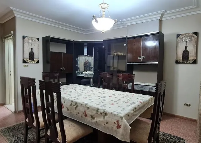 Comfy 2 Bedrooms Apartment In Cairo 98-4