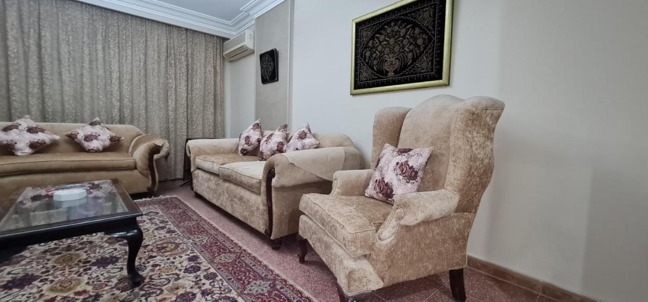 Comfy 2 Bedrooms In 98-4 Apartment