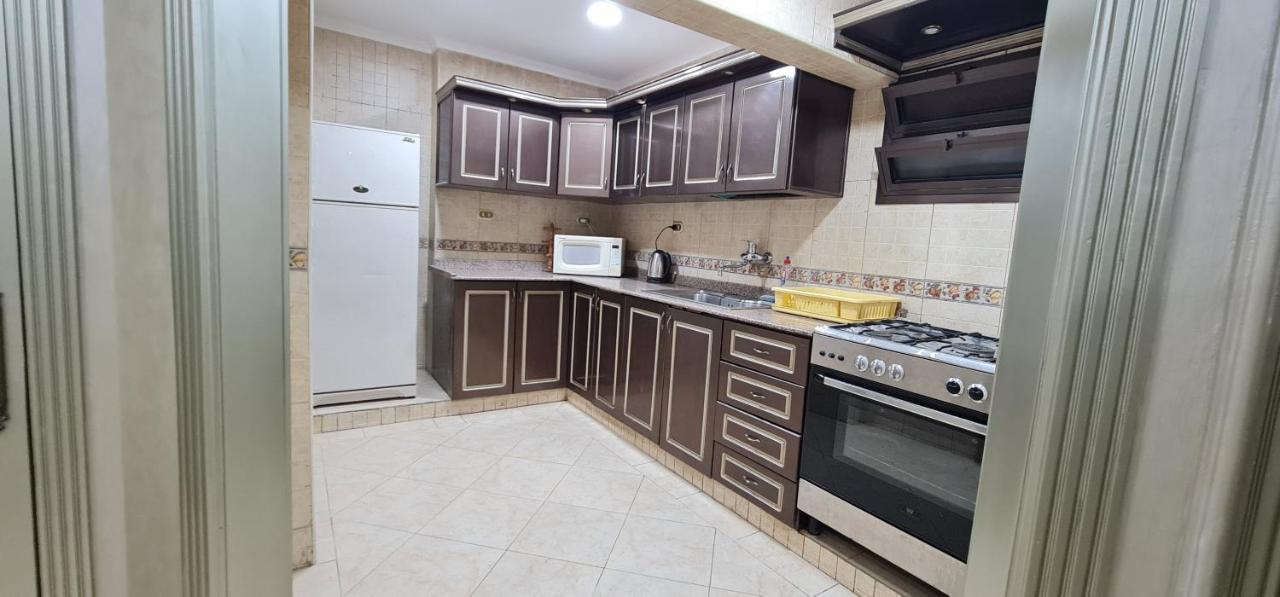 Comfy 2 Bedrooms In 98-4 Apartment *